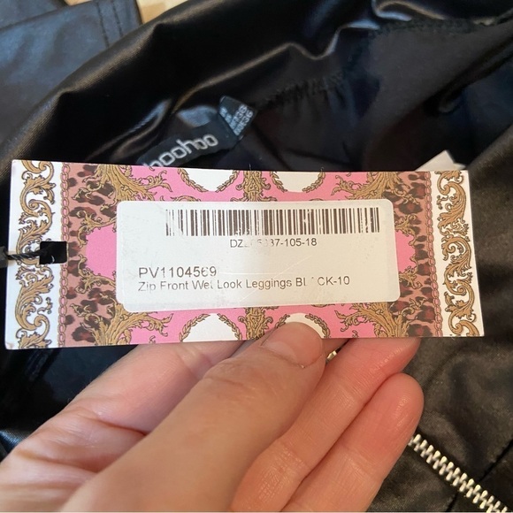 BNWT Boohoo women’s black front  zip wet‎ look leggings in size 6 - Picture 6 of 11